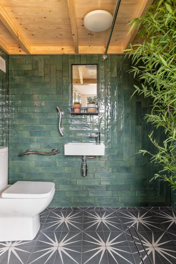 Alba - Charming Boutique Forest View Cabin With Hot Tub In 발라터 외부 사진