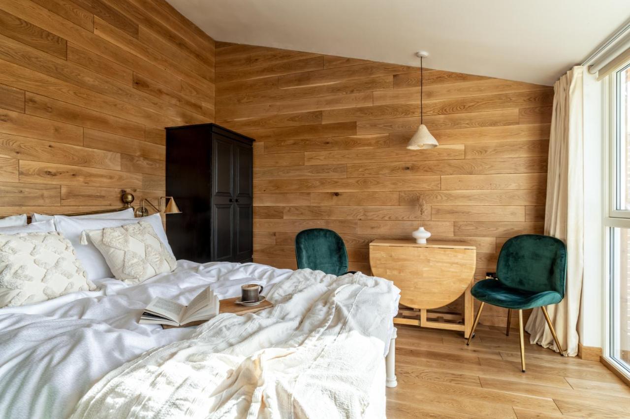 Alba - Charming Boutique Forest View Cabin With Hot Tub In 발라터 외부 사진