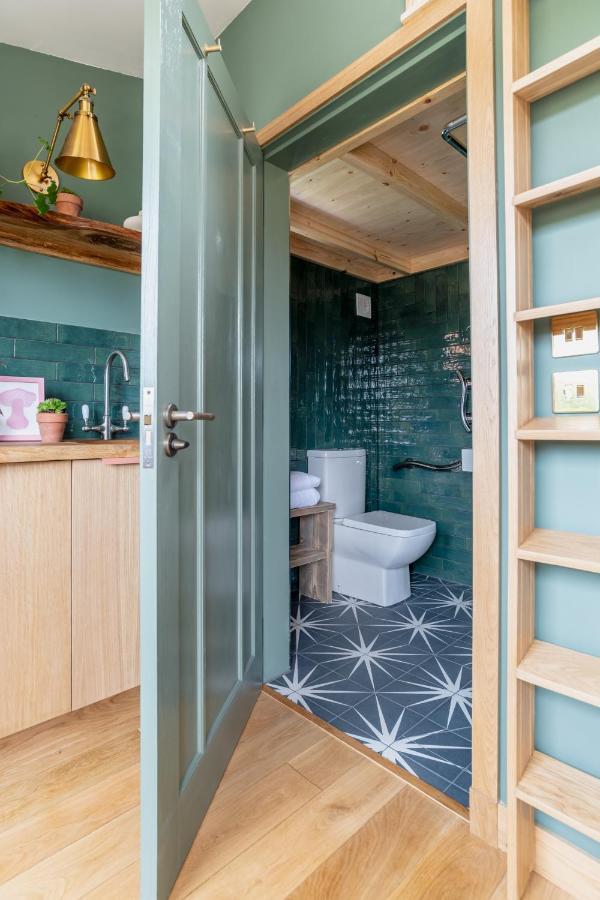 Alba - Charming Boutique Forest View Cabin With Hot Tub In 발라터 외부 사진