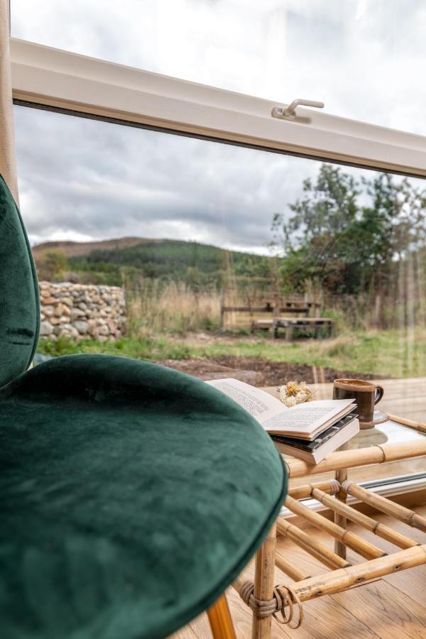 Alba - Charming Boutique Forest View Cabin With Hot Tub In 발라터 외부 사진
