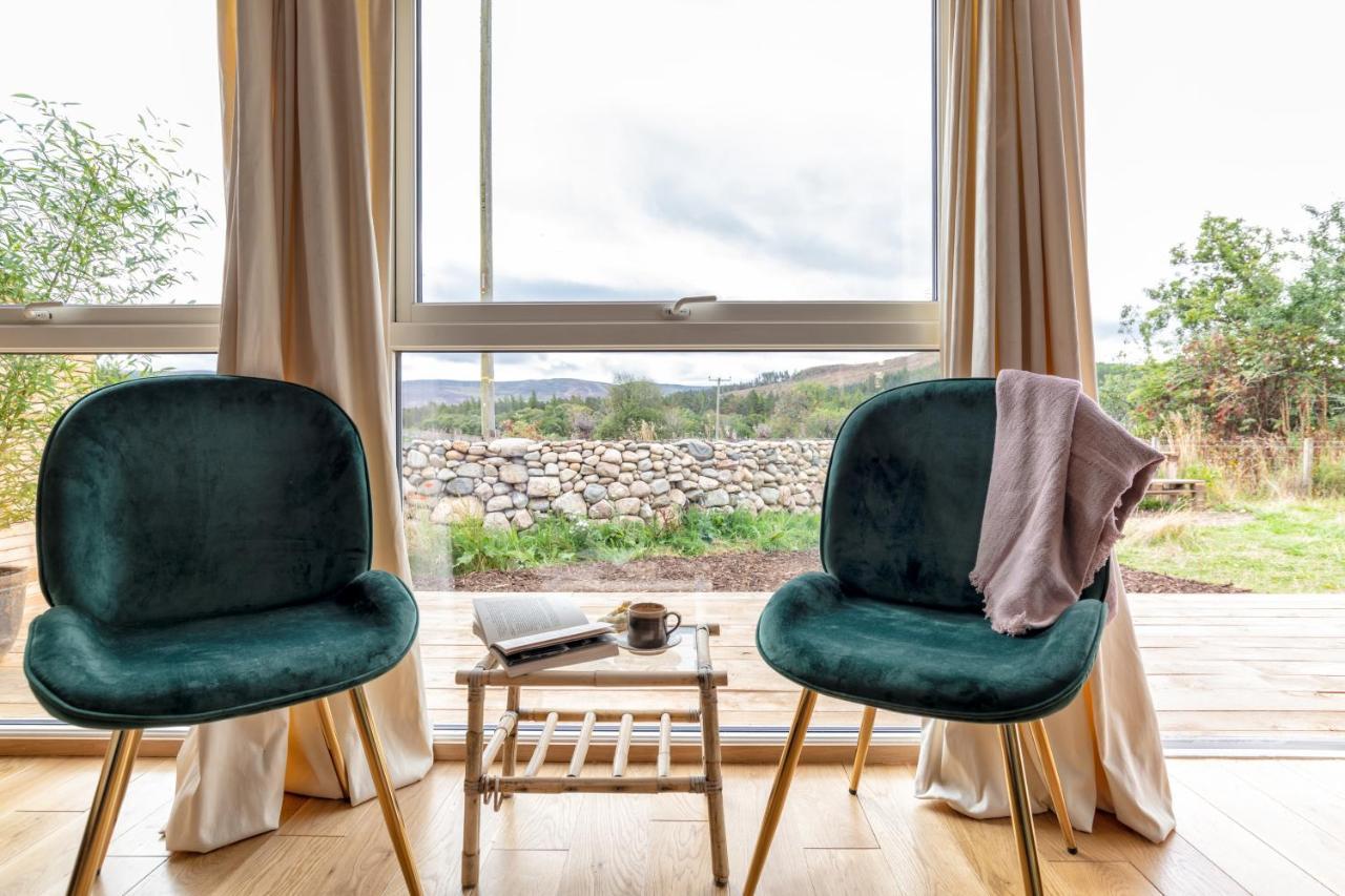 Alba - Charming Boutique Forest View Cabin With Hot Tub In 발라터 외부 사진